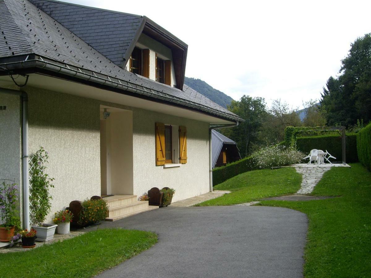 Chambres D'Hotes Les Pierres Taillees Thenesol Exterior photo